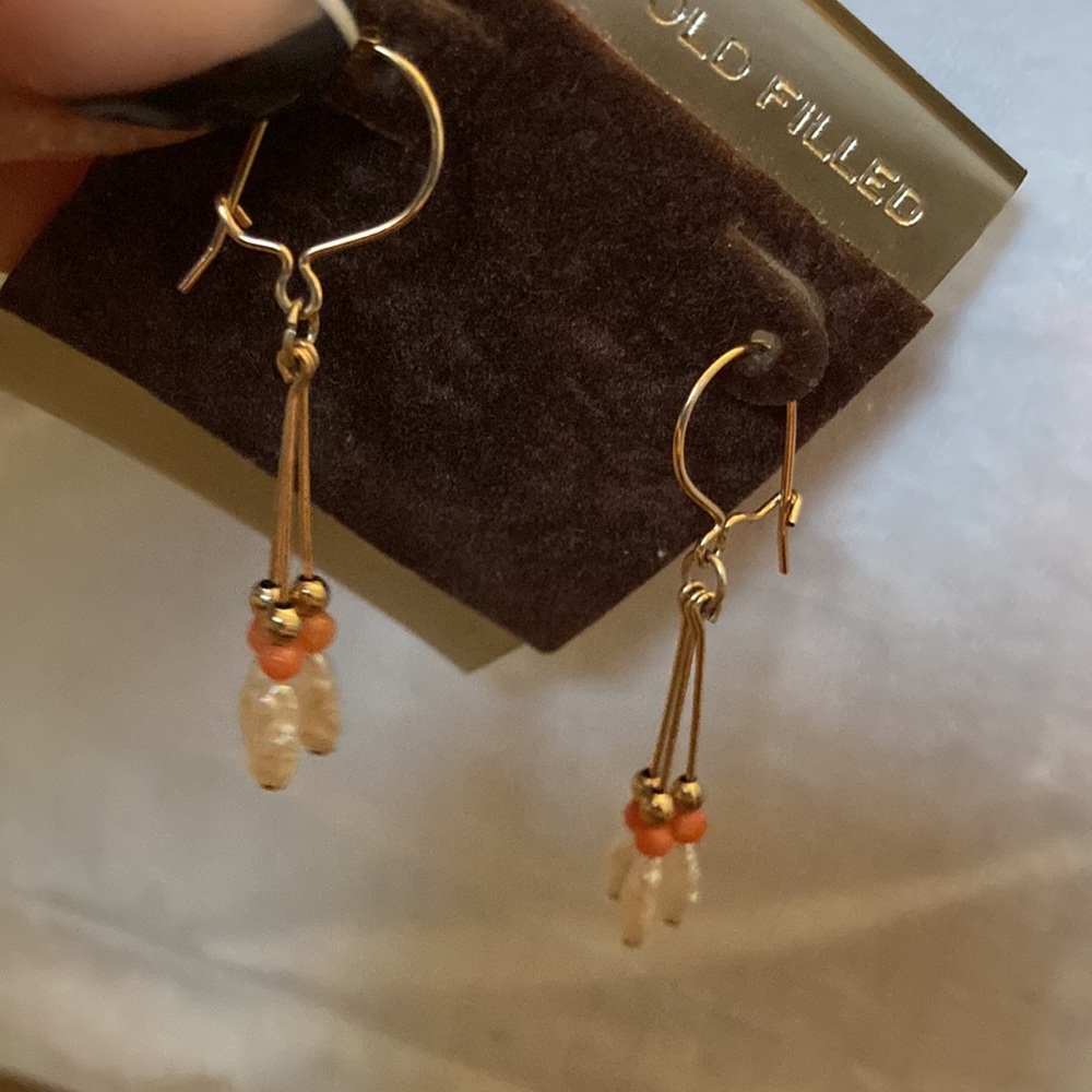 Freshwater PEARL, CORAL, and 14 karat gold filled pierced DANGLE EARRINGS ,NWOT - Picture 3 of 3